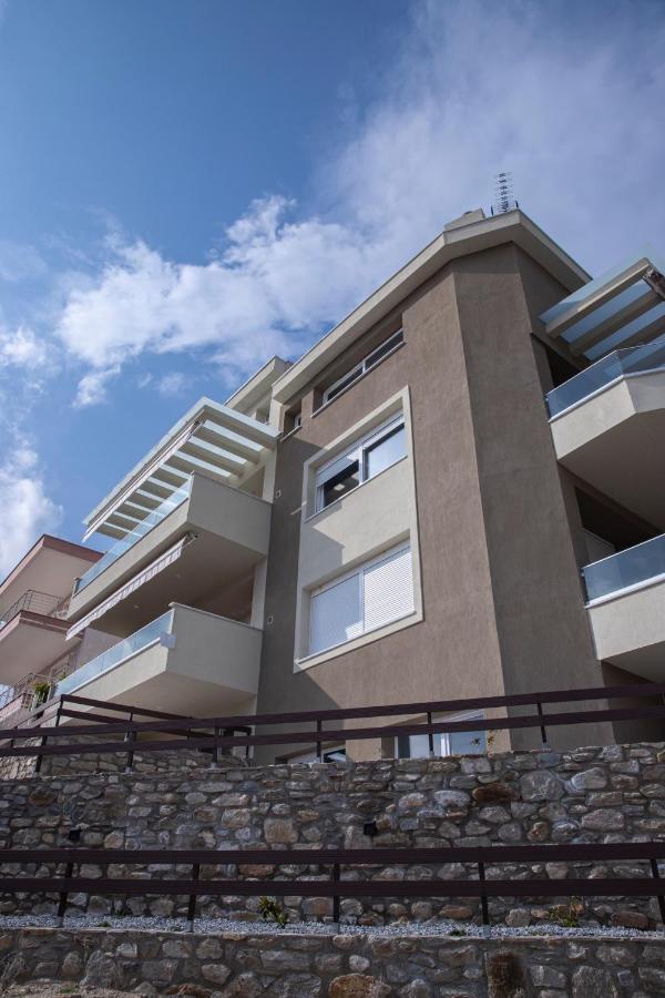 Dk Luxury Suite Néa Péramos エクステリア 写真