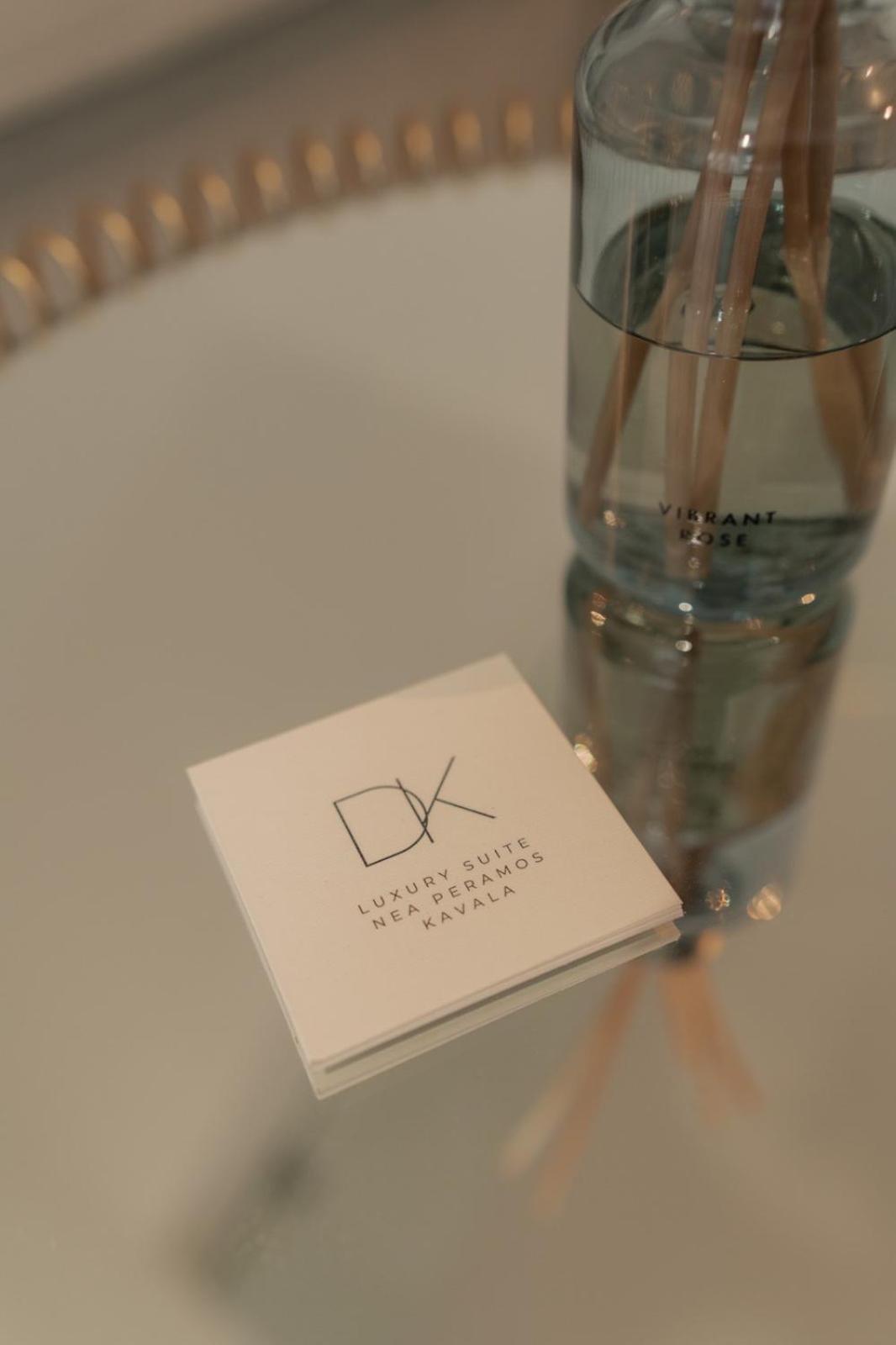 Dk Luxury Suite Néa Péramos エクステリア 写真